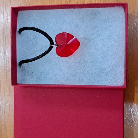 Crisp Strawberry Crystal Heart Necklace - Picture 4 of 6